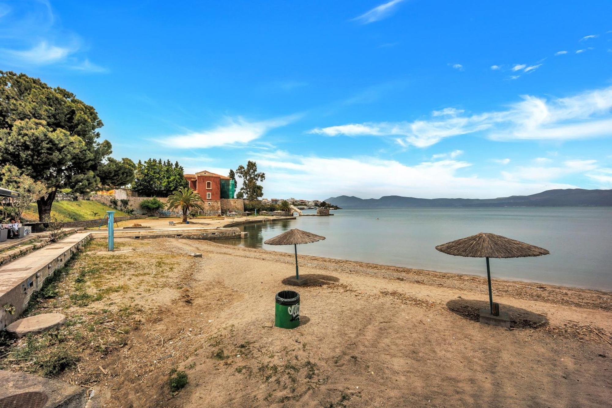 Fabulous Central Apartment Close To The Sea! Chalkís エクステリア 写真