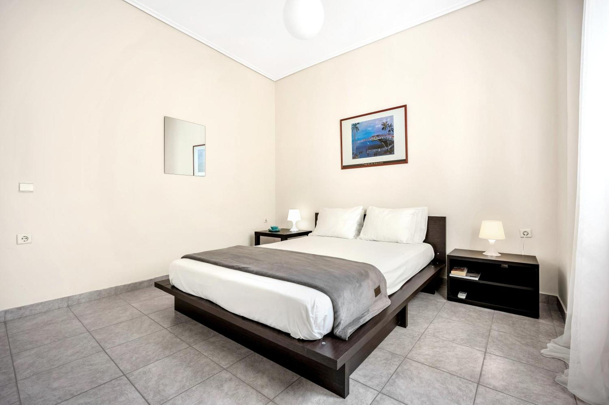 Fabulous Central Apartment Close To The Sea! Chalkís エクステリア 写真
