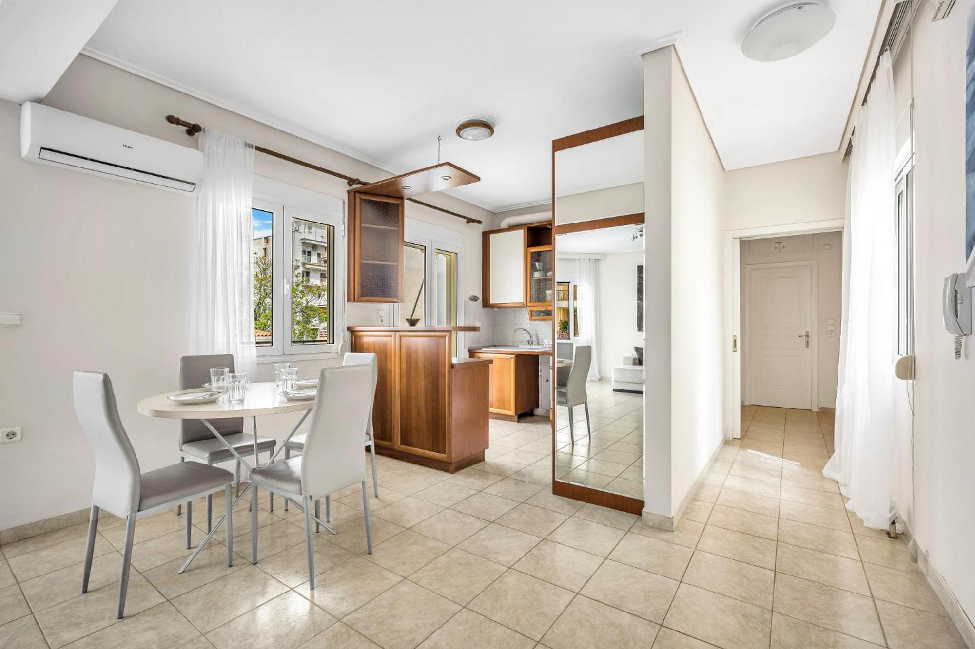Fabulous Central Apartment Close To The Sea! Chalkís エクステリア 写真